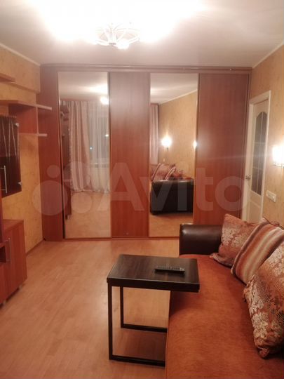 2-к. квартира, 43 м², 4/9 эт.