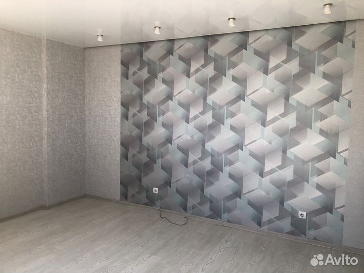 Поклейка обоев