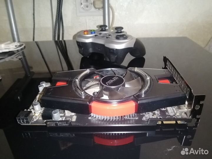 Видеокарта asus GTX 550Ti 1Gb 192Bit DDR5