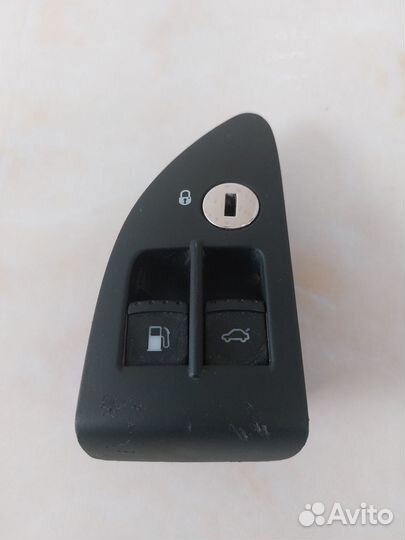 Кнопки в дверь passat superb