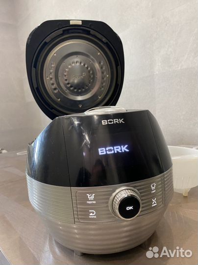 Мультиварка bork u803