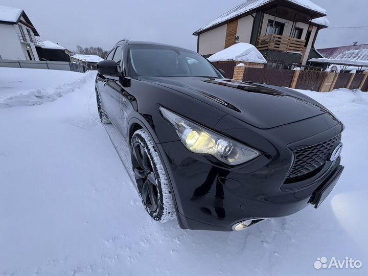 Infiniti QX70 3.7 AT, 2014, 142 000 км