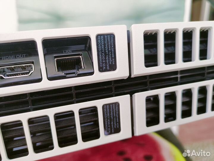 Белая Sony PS4 FAT 500Gb (на пломбе)