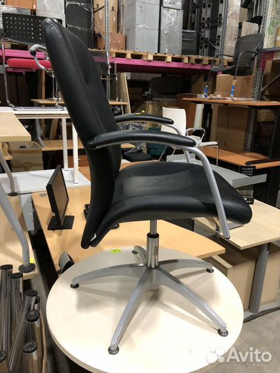 Кресло кожаное, Италия