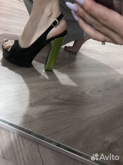 Босоножки Vicini