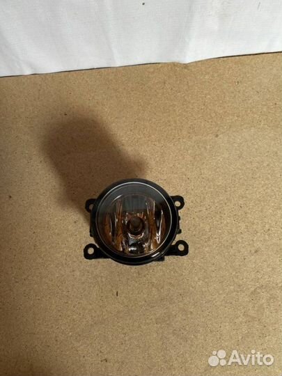 Фара противотуманная передняя Ford