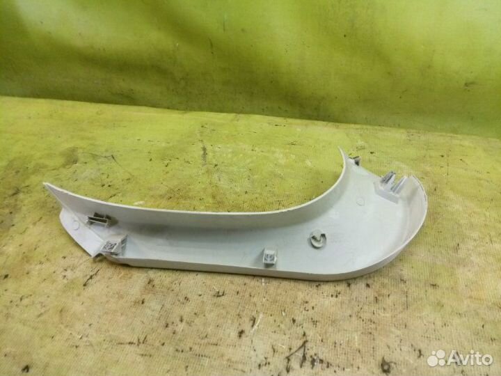 Обшивка крышки багажника задняя правая Ford Focus