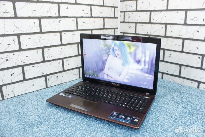 Отличный лэптоп Asus на intel core i7