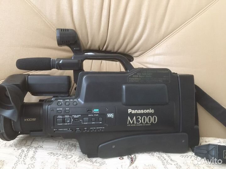 Видеокамера Panasonic M3000