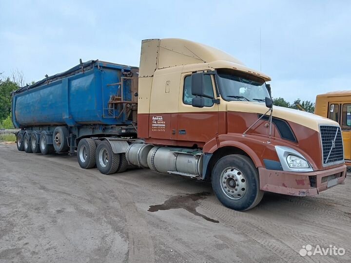 Volvo VN, 2003