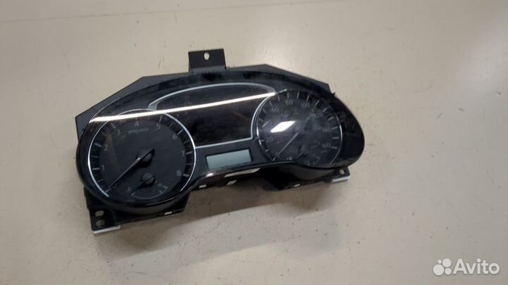 Щиток приборов Nissan Pathfinder, 2015