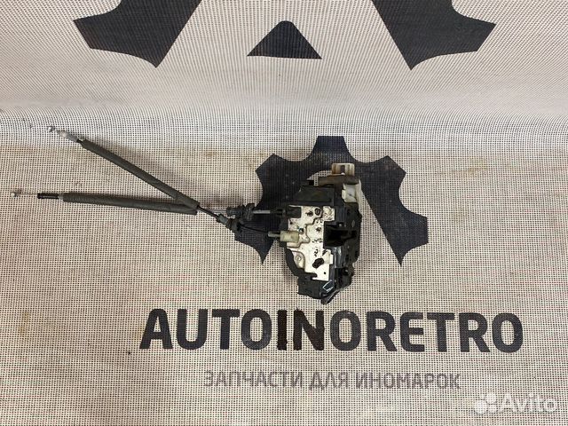 Замок двери передний правый Hyundai 813202H030