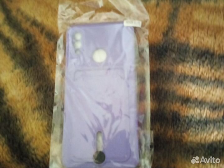 Продам чехол на Honor 10 Lite