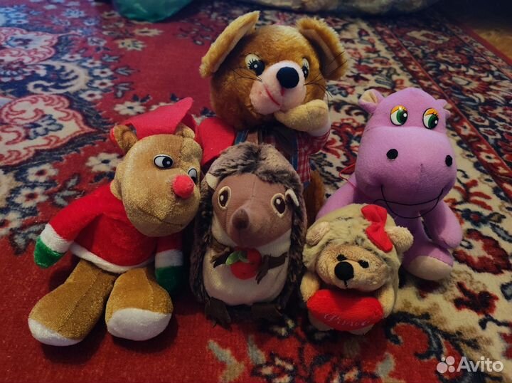 Мягкие игрушки, сумочка, термометр