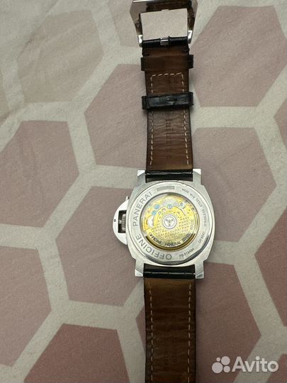 Часы Luminor Panerai