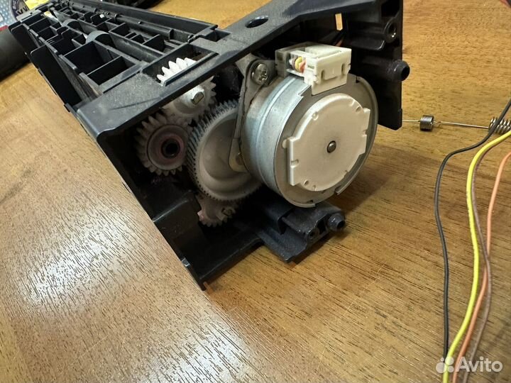 302F944131 302LV28050 Узел выхода бумаги в сборе