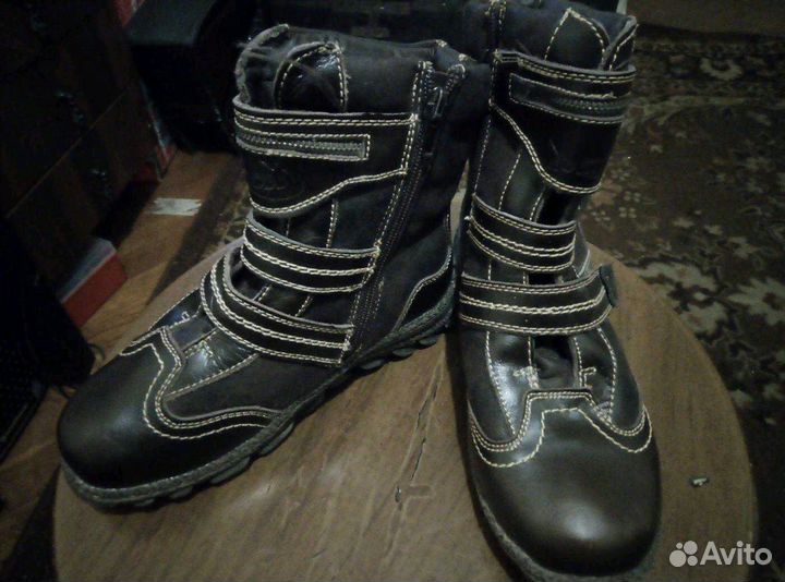 Детские ботинки