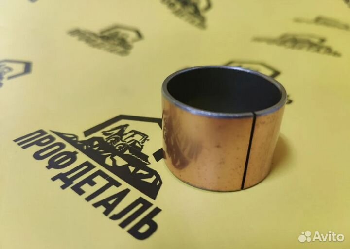 R113881 Втулка полуоси для экскаватора погрузчика