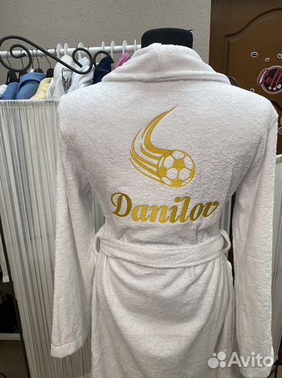 Халат мужской с вышивкой