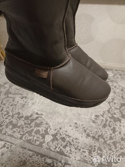 Ugg женские на платформе 41-41.5 fitflop