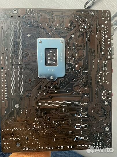 Материнская плата с процессором i3