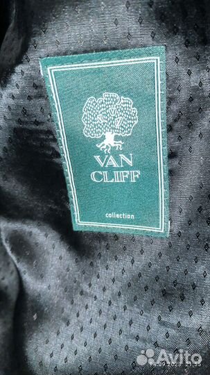 Костюм мужской