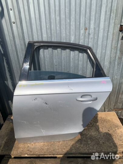 Левая задняя дверь Audi A4 B7 2004-2008 универсал