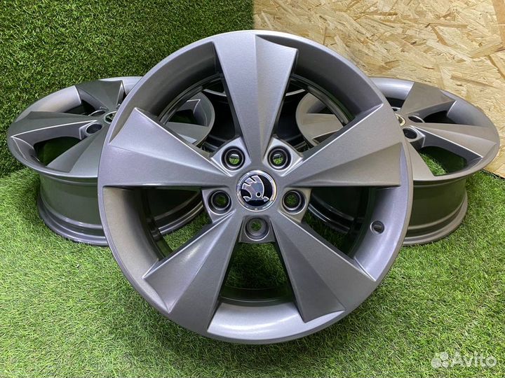 Оригинальные диски R-16 Skoda Octavia A7 VAG