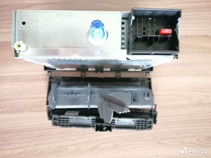 Штатная автомагнитола Peugeot 308/408