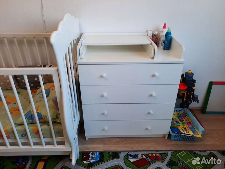 Комод с пеленальным столиком