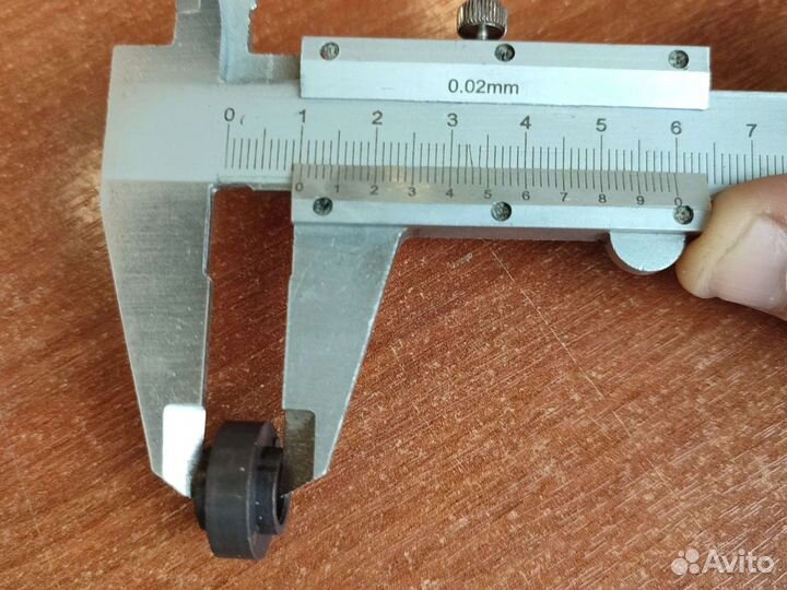 Магнитик для колеса светящегося