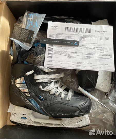 Коньки хоккейные True