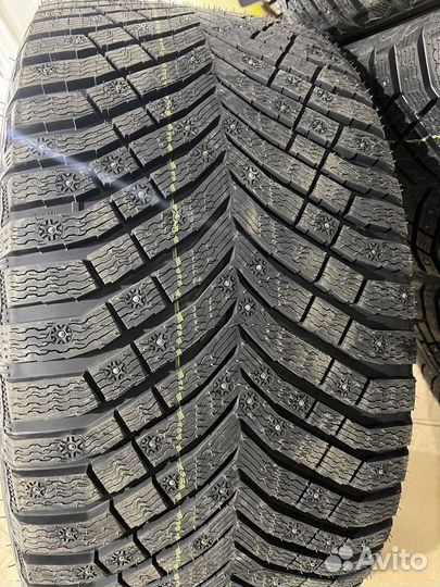 Michelin X-Ice North 4 SUV 285/40 R22 и 325/35 R22 114H