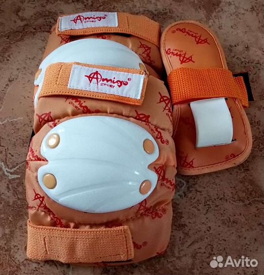 Наколенники детские