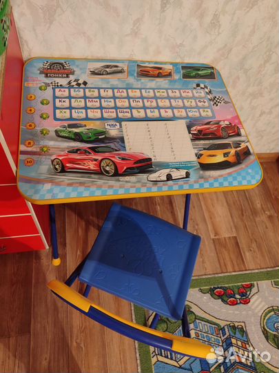 Детский стол и стул