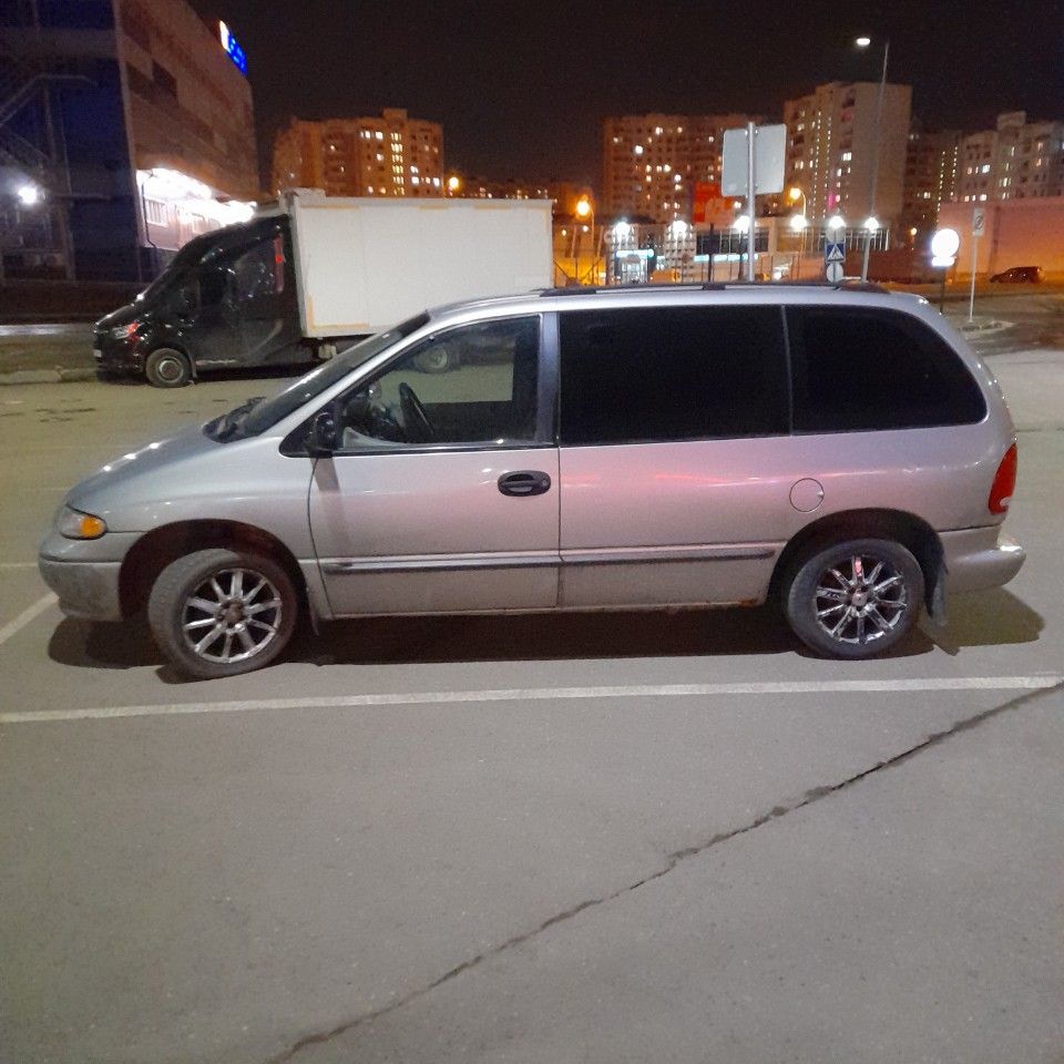 Dodge Caravan: фото владельца