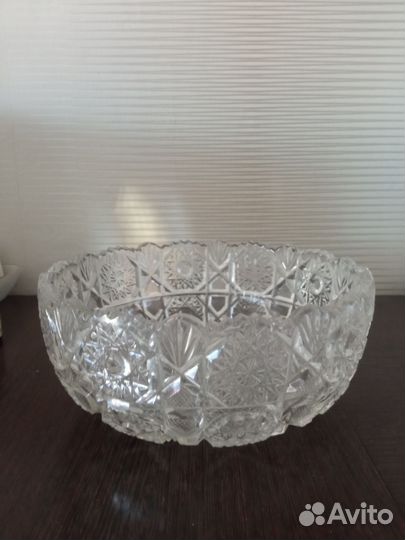 Хрустальная ваза