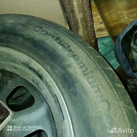 Continental ContiPremiumContact 215/60 R17