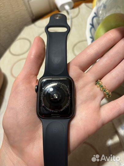 Часы Apple Watch series 5 44 mm