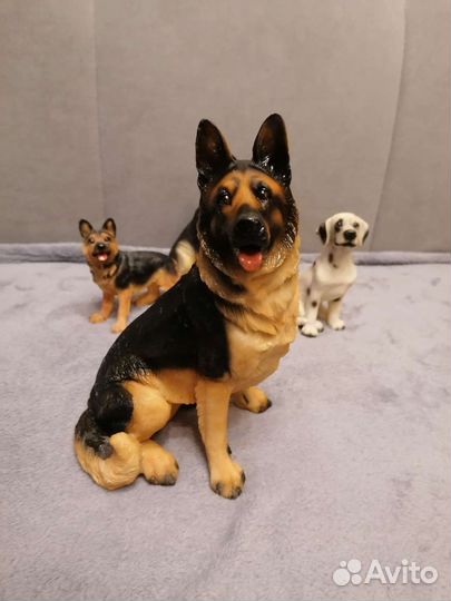 Статуэтки собак