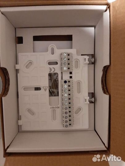 Rdg160t (арт.): Термостат комнатный для фэнкойлов