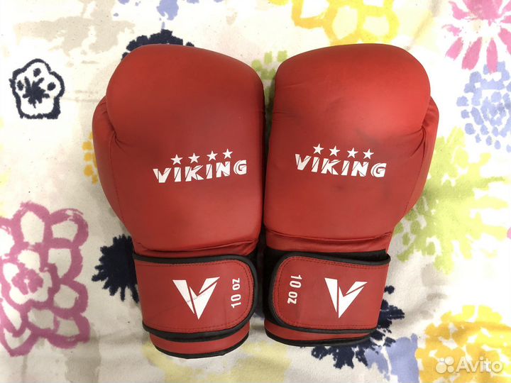 Боксерские перчатки