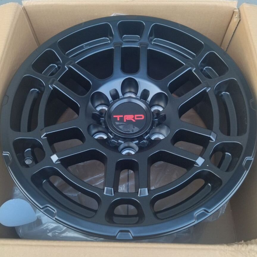 Литые диски TRD Superior 8×R17 6×139.7