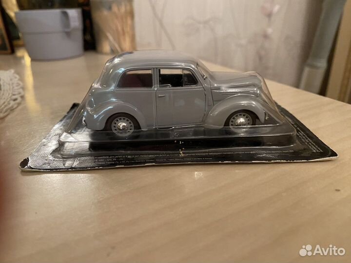 Модели автомобилей 1:43 автолегендымосквич,ким,апа