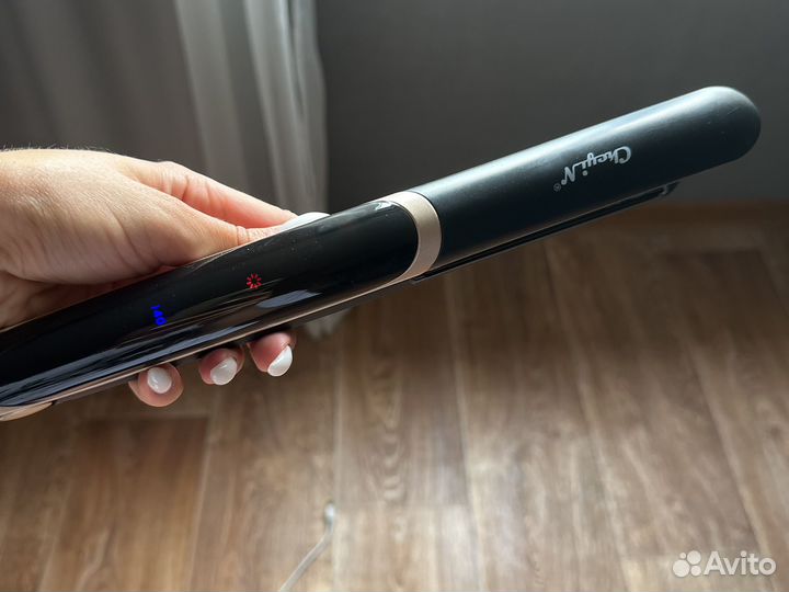 Выпрямитель для волос