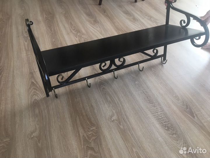 Вешалка с полкой для верхней одежды и головных убо