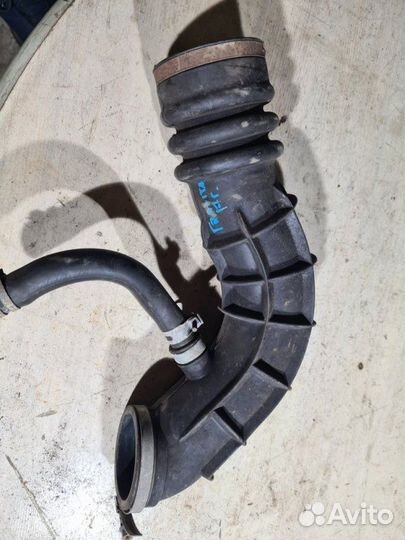 Патрубок воздушного фильтра LADA Granta седан