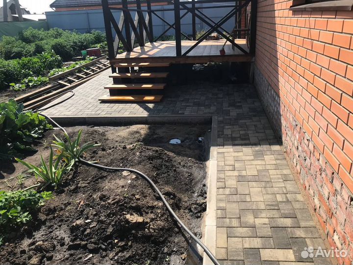 Укладка тротуарной плитки,брусчатки бордюров