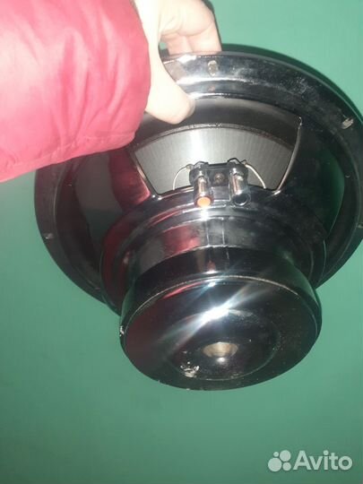 Большой динамик в автомобиль