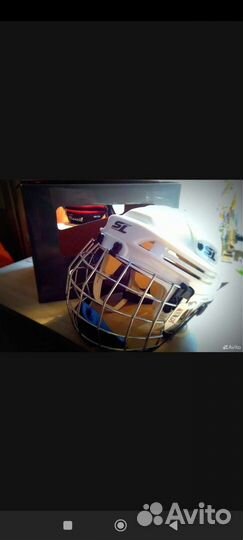 Шлем хоккейный